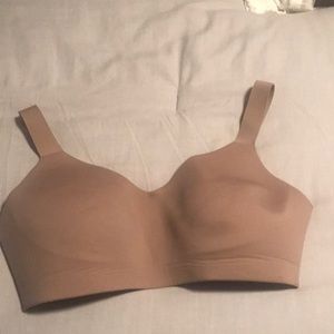 LuLuLemon Bra.  34E (DD) No underwire.  Supportive and comfortable!